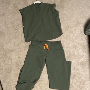 Figs Scrub Set- Moss